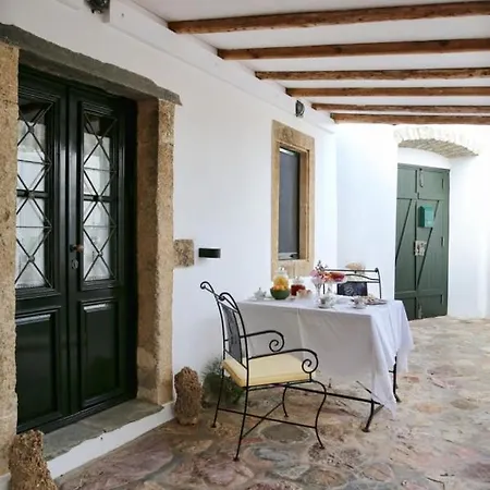Villa Perlegiannika Houses Perlengianika
