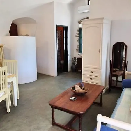 Villa Perlegiannika Houses