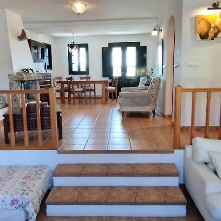 Villa Perlegiannika Houses *